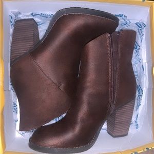 Sbicca Brown Ankle Boots